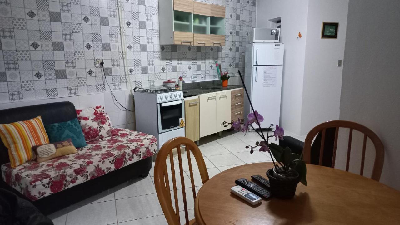 Cozinha Equipada Em Apartamento Para Alugar Em Torres Rs Kültér fotó